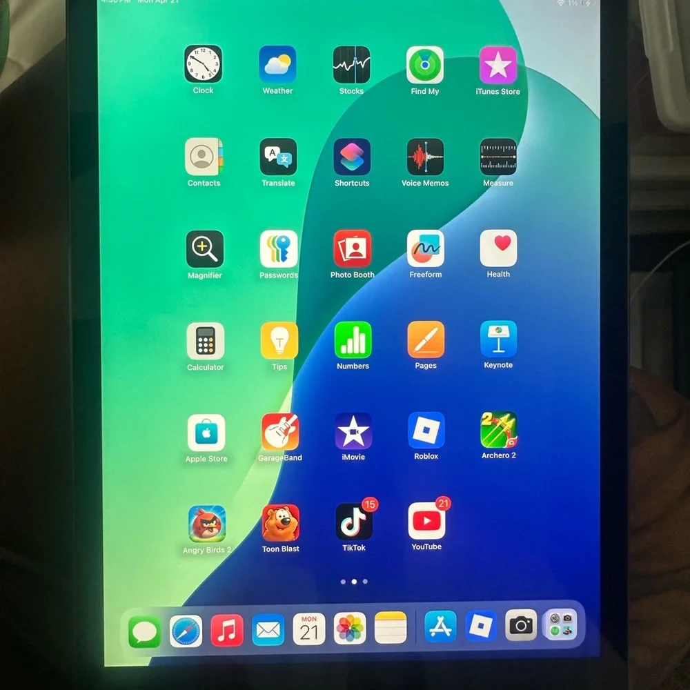 Apple iPad - Silver Brand New